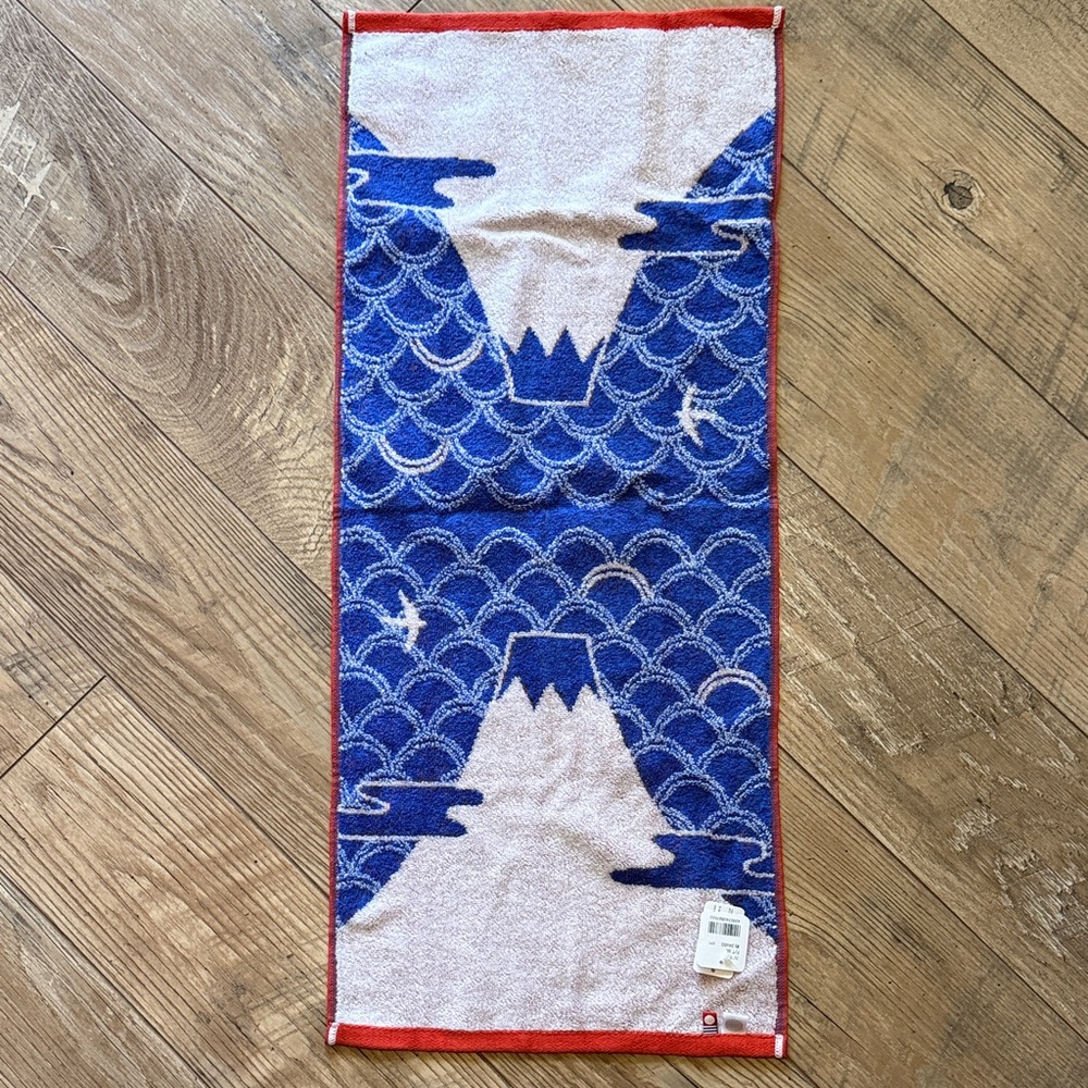 Mt Fuji Hand towel from Japan Blue and Red Patterned Towel